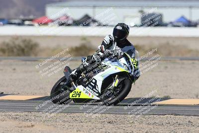 media/Oct-05-2025-CVMA (Sun) [[beeef4f201]]/Race 5-Amateur Supersport Open (Holeshot)/